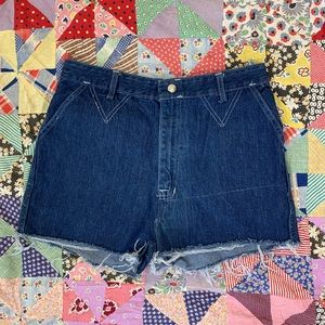 Real RARE Vintage 70s Cut Off Dark Wash Shorts 6